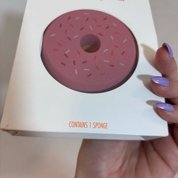 e.I.f. x Dunkin' Donut Strawberry Frosted Sprinkles Donut Face Sponge NEW - Picture 6 of 9